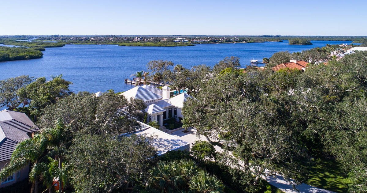 100 Twin Island Reach