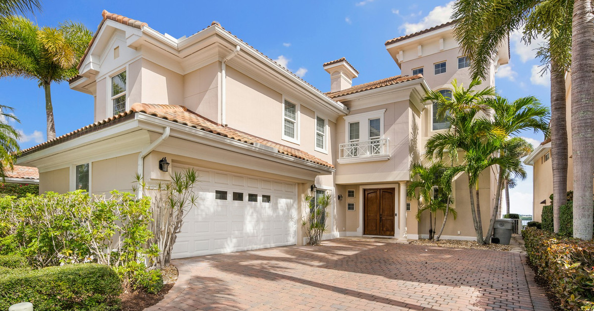 5510 East Harbor Village Drive